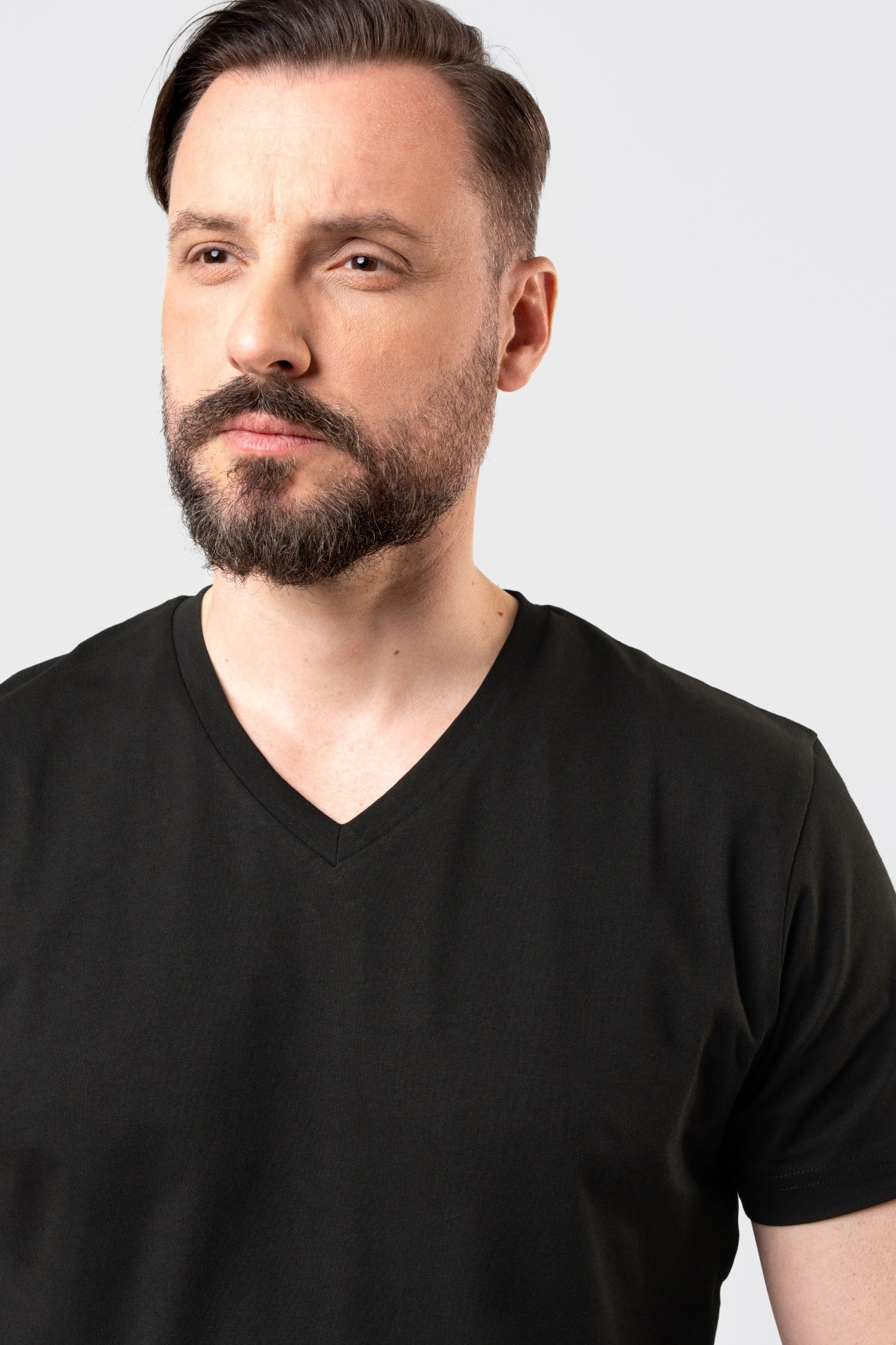 Essential Crew Majica (V izrez)